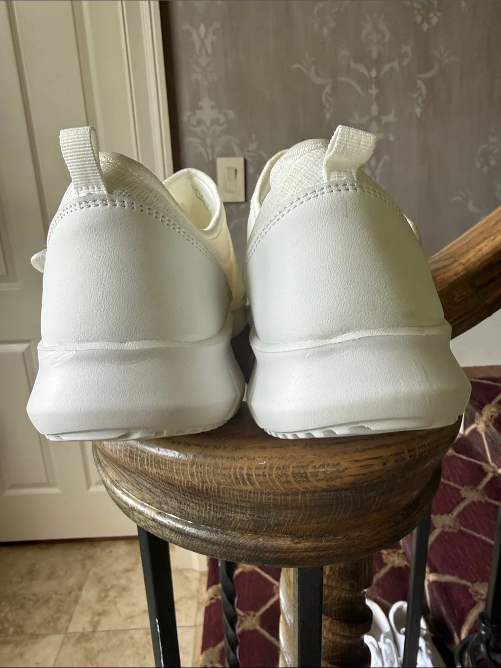 ORTHO REST ladies slip on Orthopedic shoe size 9 1/2 excellent condition
